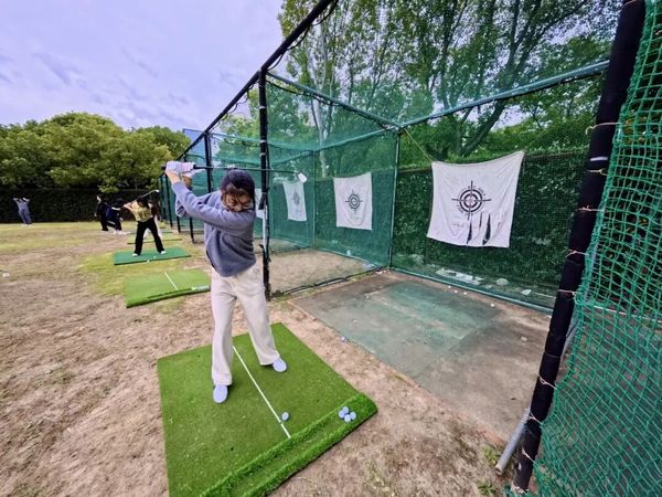 打高爾夫、練詠春、玩飛盤……“小眾”體育課正成為復旦校園風景線